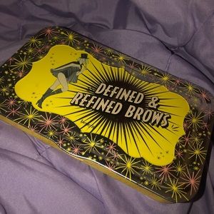 7 pc bundle makeup set